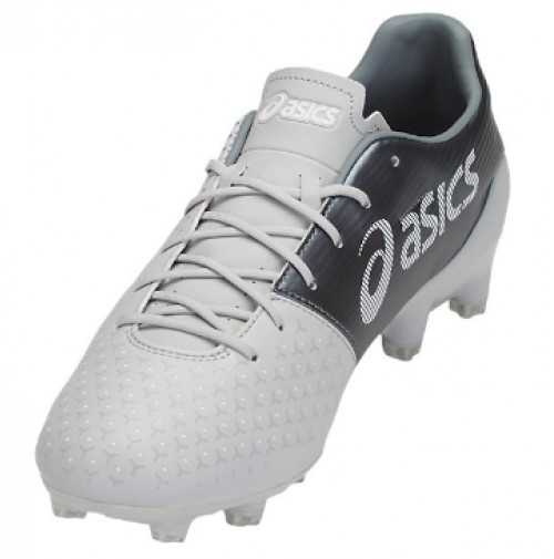 asics menace boots